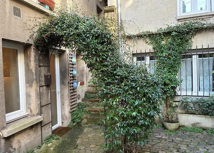 Apartment Paisible Dans Jolie Cour Interieure *